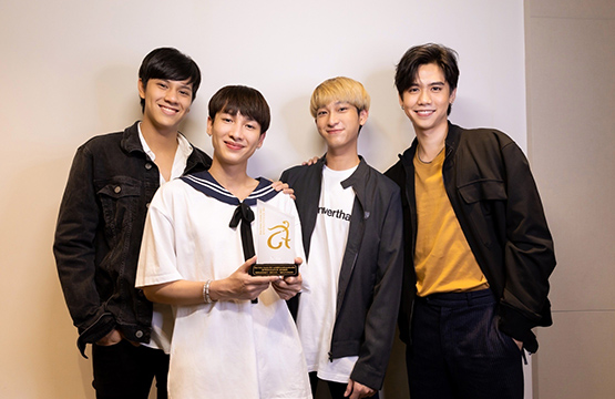 “GMMTV” คว้า 5 รางวัล “Siam Series Awards 2021”  “The Gifted Graduation” กวาด 3 รางวัล ควบ 2 สาขาซีรีส์ยอดนิยมและยอดเยี่ยม  “นิทานพันดาว” คว้า 2 รางวัลสาขายอดนิยม   