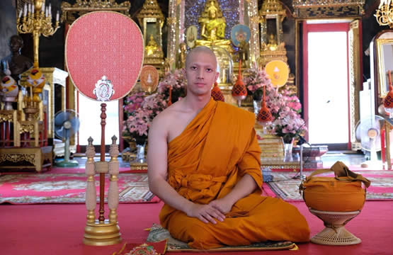 “กั้ง” บวชทดแทนคุณพ่อแม่-ศึกษาธรรม  ได้ฉายา “อาภากโร (ผู้ทำแสงสว่าง)”