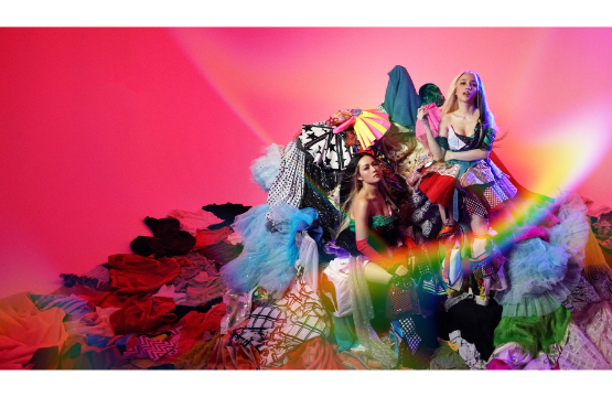 ซนซนให้สุด “นิว-จิ๋ว” ยอมหั่นชุดโชว์40ชุด ที่สะสมไว้มานาน ตัดเป็นชุดใหม่สุดจึ้ง!! ใน MV เพลง “ยาพิษ”